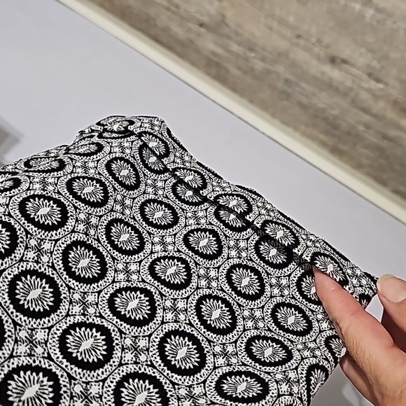 Lane Bryant Ankle Pants - Picture 4 of 9